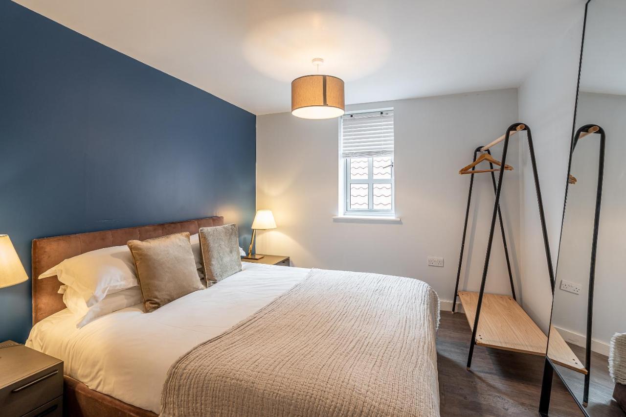 The Falcon Tap Appartement York Buitenkant foto