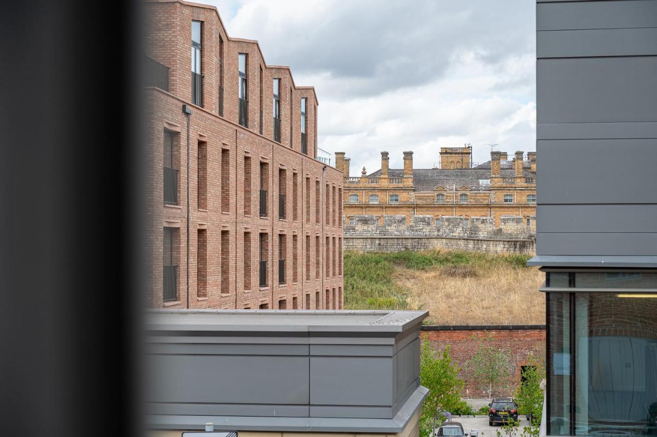 The Falcon Tap Appartement York Buitenkant foto