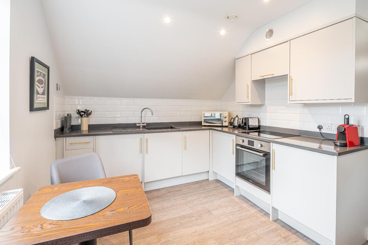 The Falcon Tap Appartement York Buitenkant foto