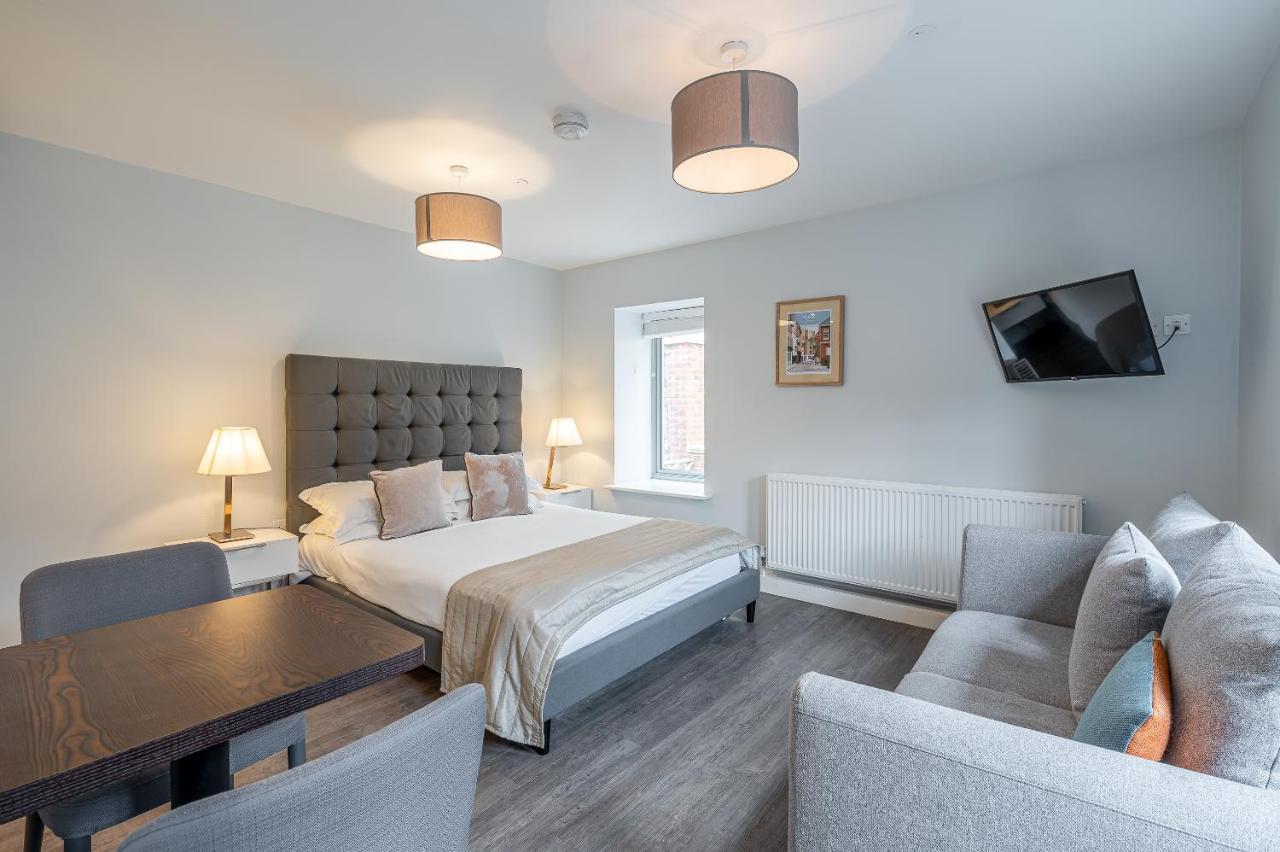 The Falcon Tap Appartement York Buitenkant foto