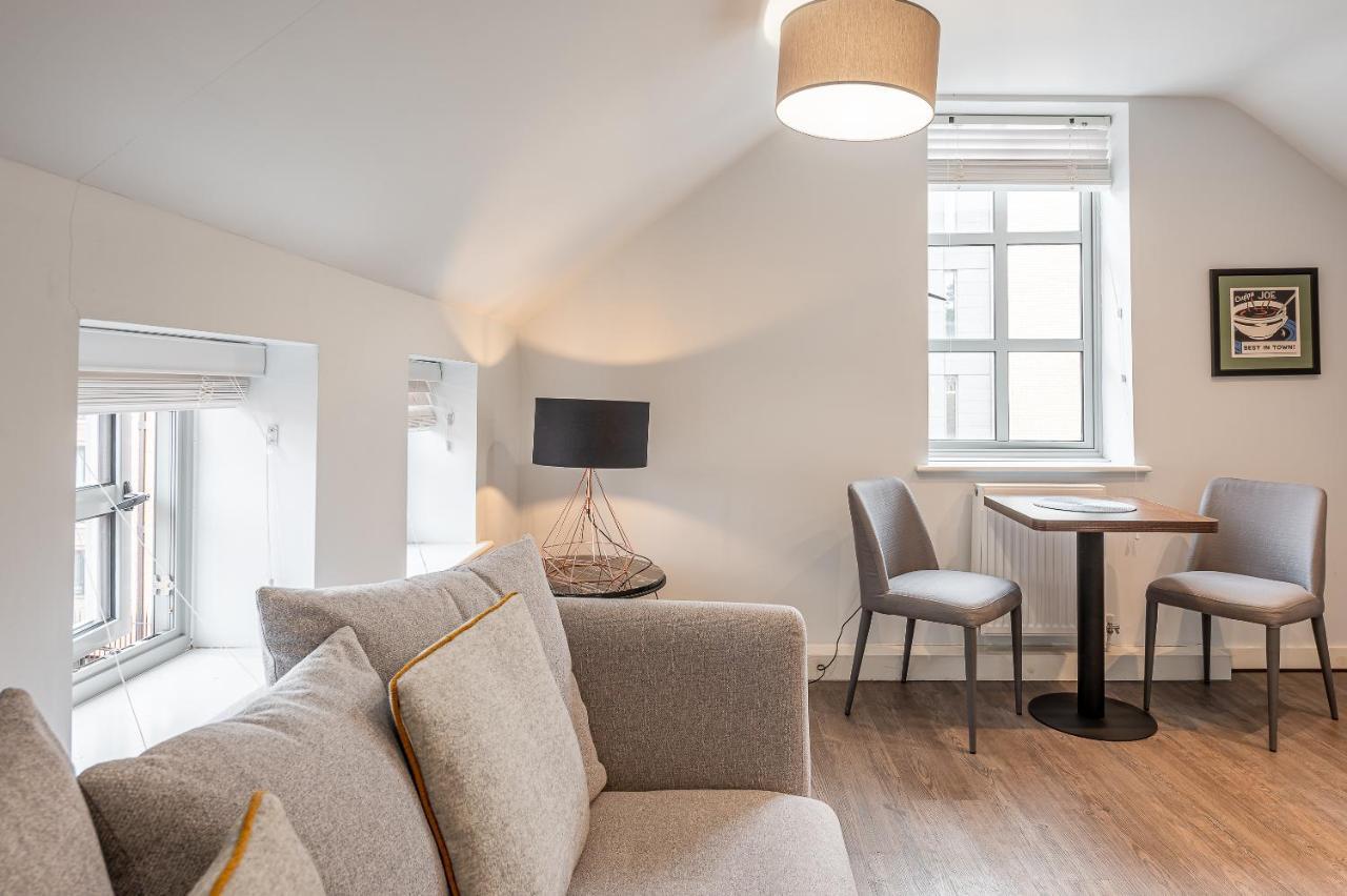The Falcon Tap Appartement York Buitenkant foto