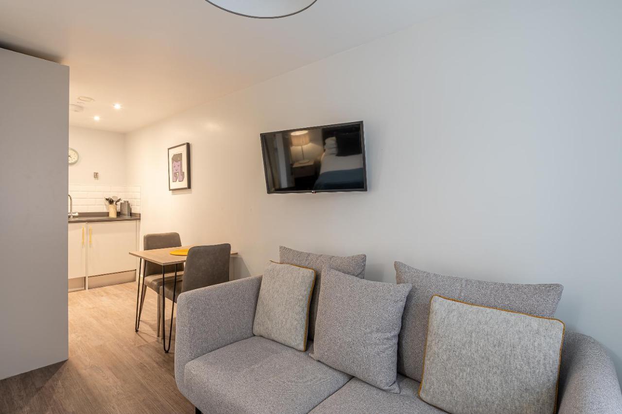 The Falcon Tap Appartement York Buitenkant foto