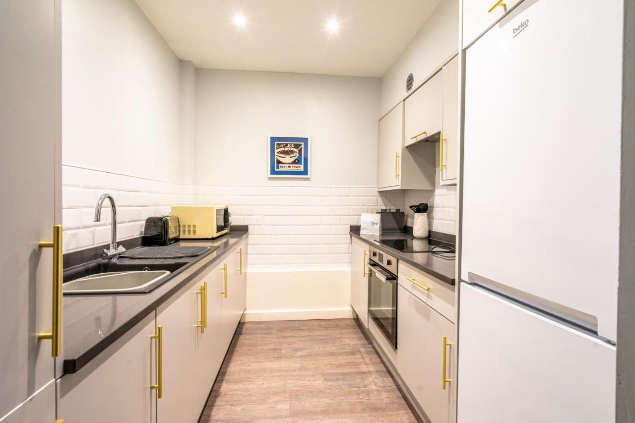 The Falcon Tap Appartement York Buitenkant foto